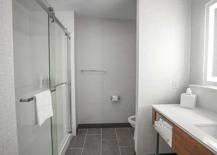 Hampton Inn & Suites Bay City
